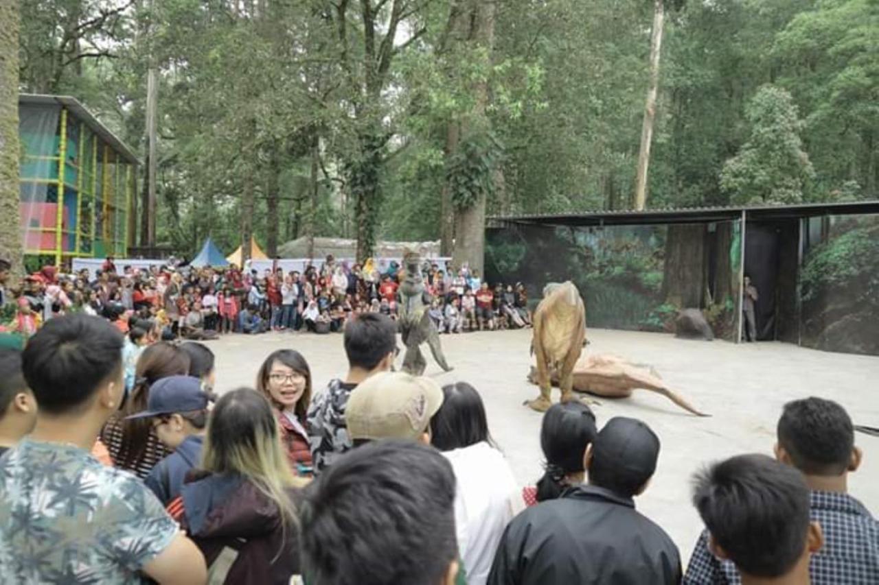 Lawu Forest Camp ซารางงัน ภายนอก รูปภาพ